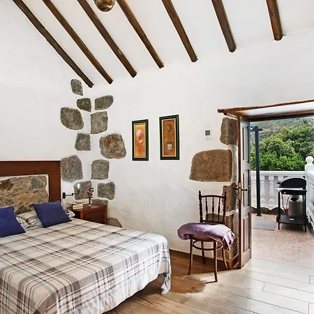 La Casa Nueva *